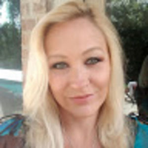 Meet your Posher, Angie